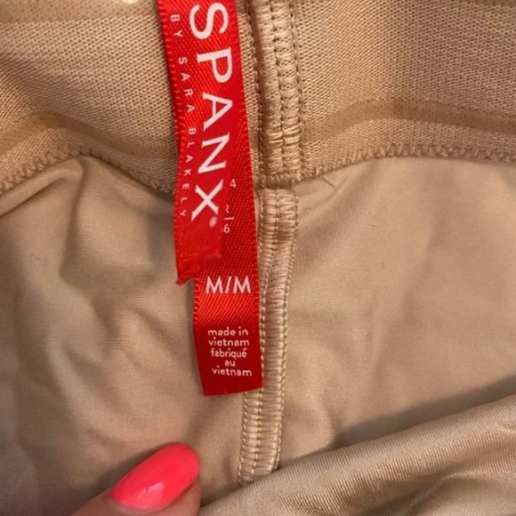 NWOT - SPANX High Waist Thong - medium - Picture 3 of 8